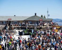 230415 CORONA PARTY GY 1055