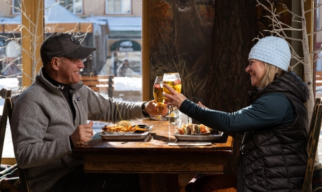 20200205 PUBLICITAIRES COUPLE SENIOR SMT GMILETTE GMP06079