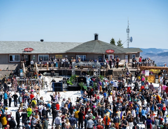 230415 CORONA PARTY GY 1055